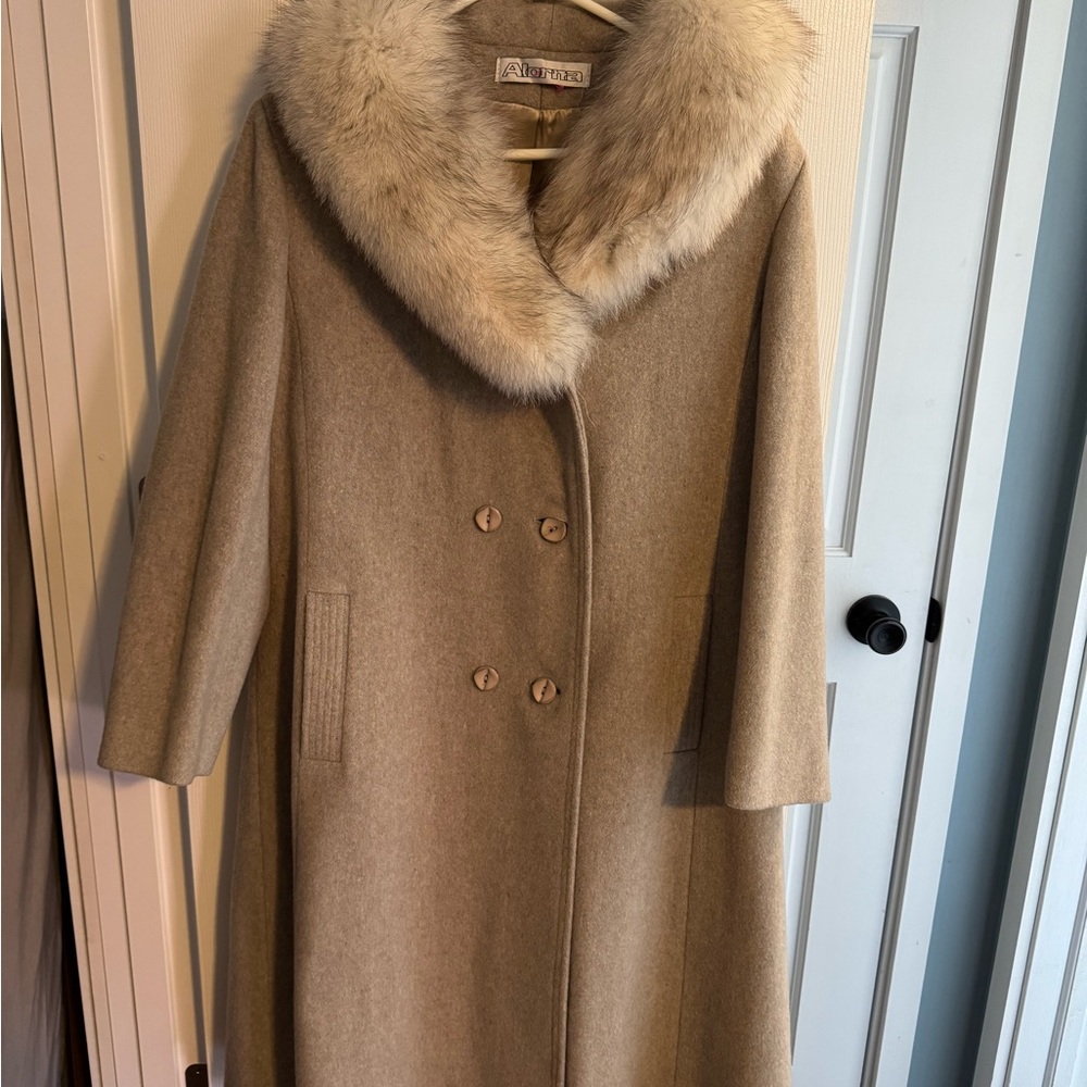 Vintage Alorna Wool Coat w/ Fox Fur Trim